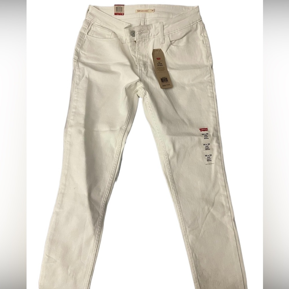 Womens Levi’s brand new with tags